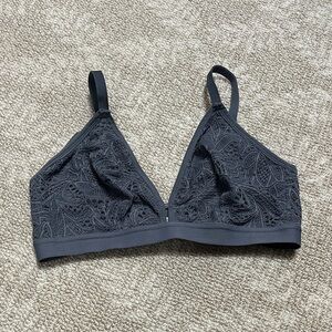 Chic Lace Bralette in Charcoal Gray NWOT